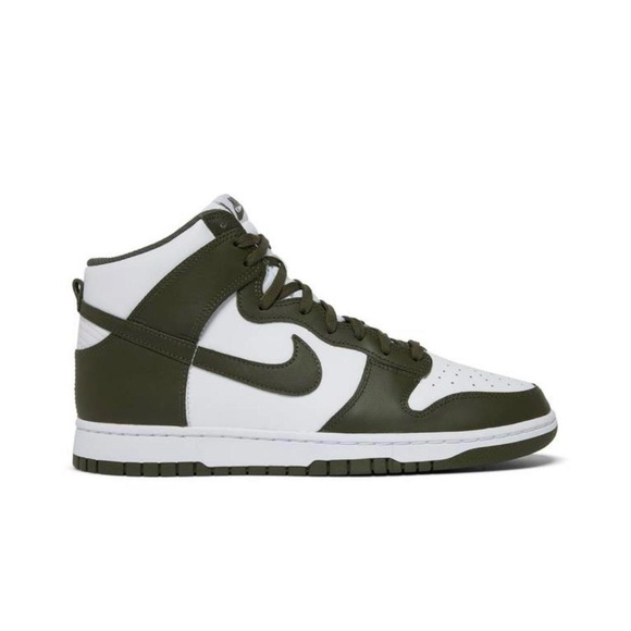 Nike - Picture 2 of 3